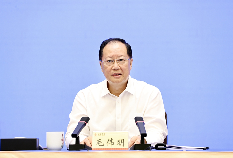 湖南启动开展“两重”“两新”送解优专项行动 毛伟明作动员部署