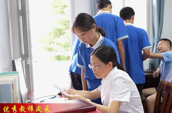【优秀教师风采】赵金香：甘守三尺讲台  用爱静待花开