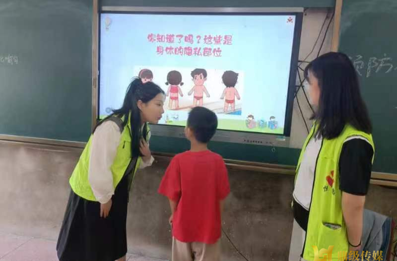石公桥镇：开展未成年人防性侵科普宣传教育活动