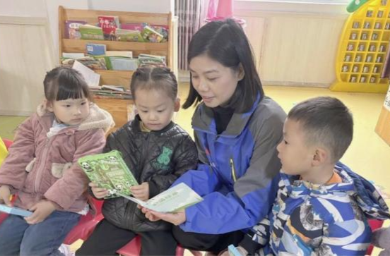 玉霞街道：开展“利剑护蕾 雷霆行动”防性侵主题活动