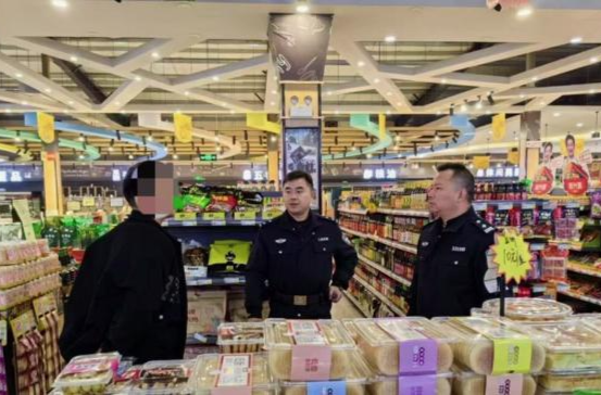 鼎城区公安局：集中开展设卡盘查、清查行动