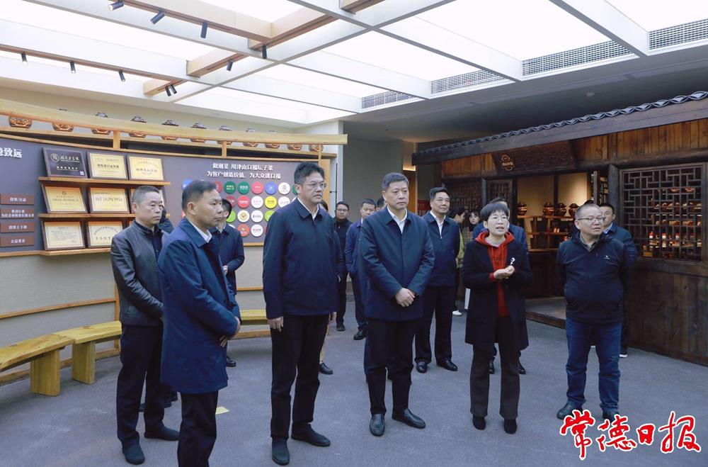 罗毅君调研安乡县经济社会发展情况