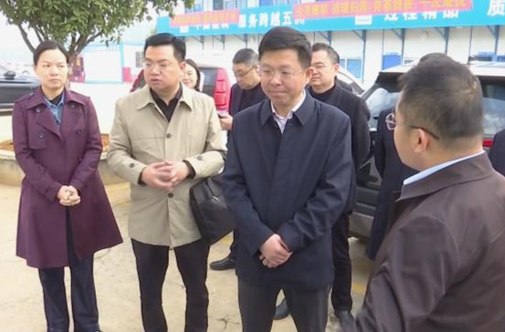 何朝辉调研中晟农牧乡村振兴产业融合项目建设情况