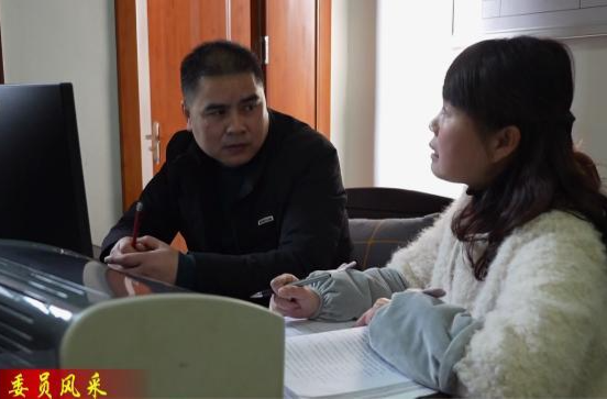 【委员风采】         沈亚力：以“无我”之心 情系民众