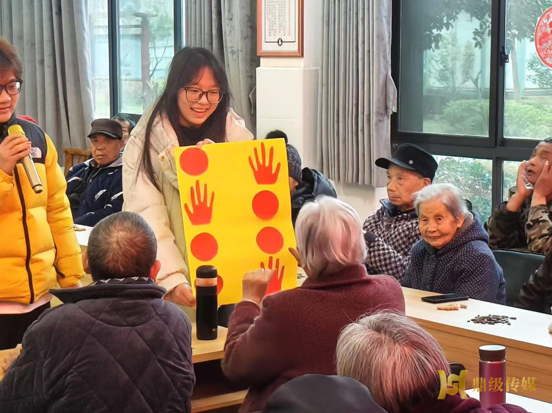 湖南幼专：续写雷锋日记 温暖长者心田