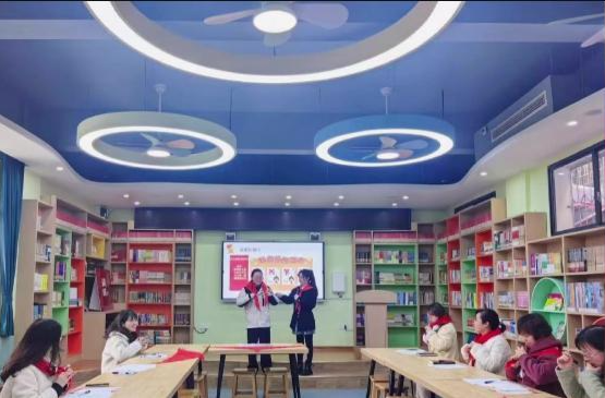 武陵小学：开展中队辅导员专题培训