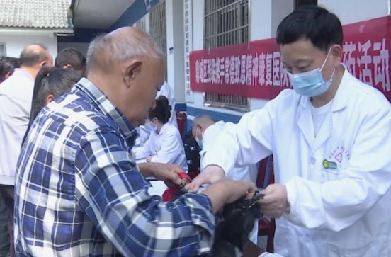 鼎城区残联：开展精准康复送药活动