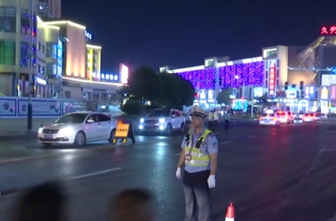 鼎城区公安交警大队：圆满完成“五一”假期交通安保工作任务