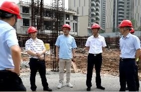 何朝辉调研安置小区建设和殡葬领域群众身边不正之风和腐败问题整治工作