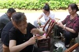 红云街道花船社区：开展端午主题活动