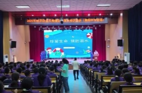 蓝天救援队“牵手”淮阳中学  筑牢防溺水“安全网”