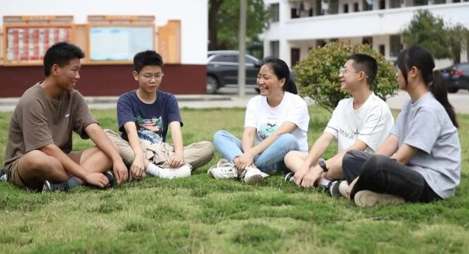 榜样·红色力量丨从“一个鸡蛋”到“全区第一”，背后是她28年的坚守