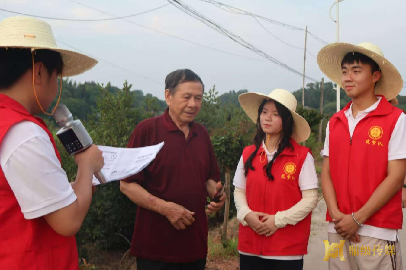 政策宣讲进农家 湖应学子暖民心