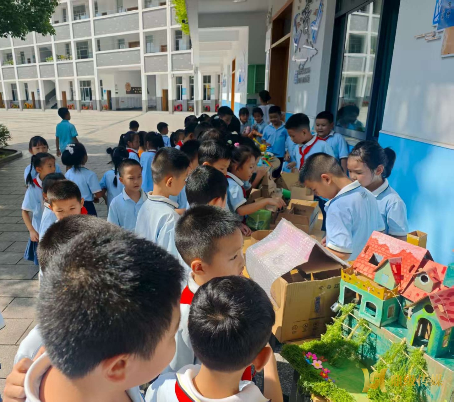 武陵小学：跨学科实践  一场暑假作业的“思维交响”