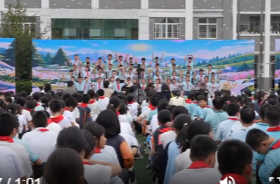 武陵小学：举行国庆红歌比赛