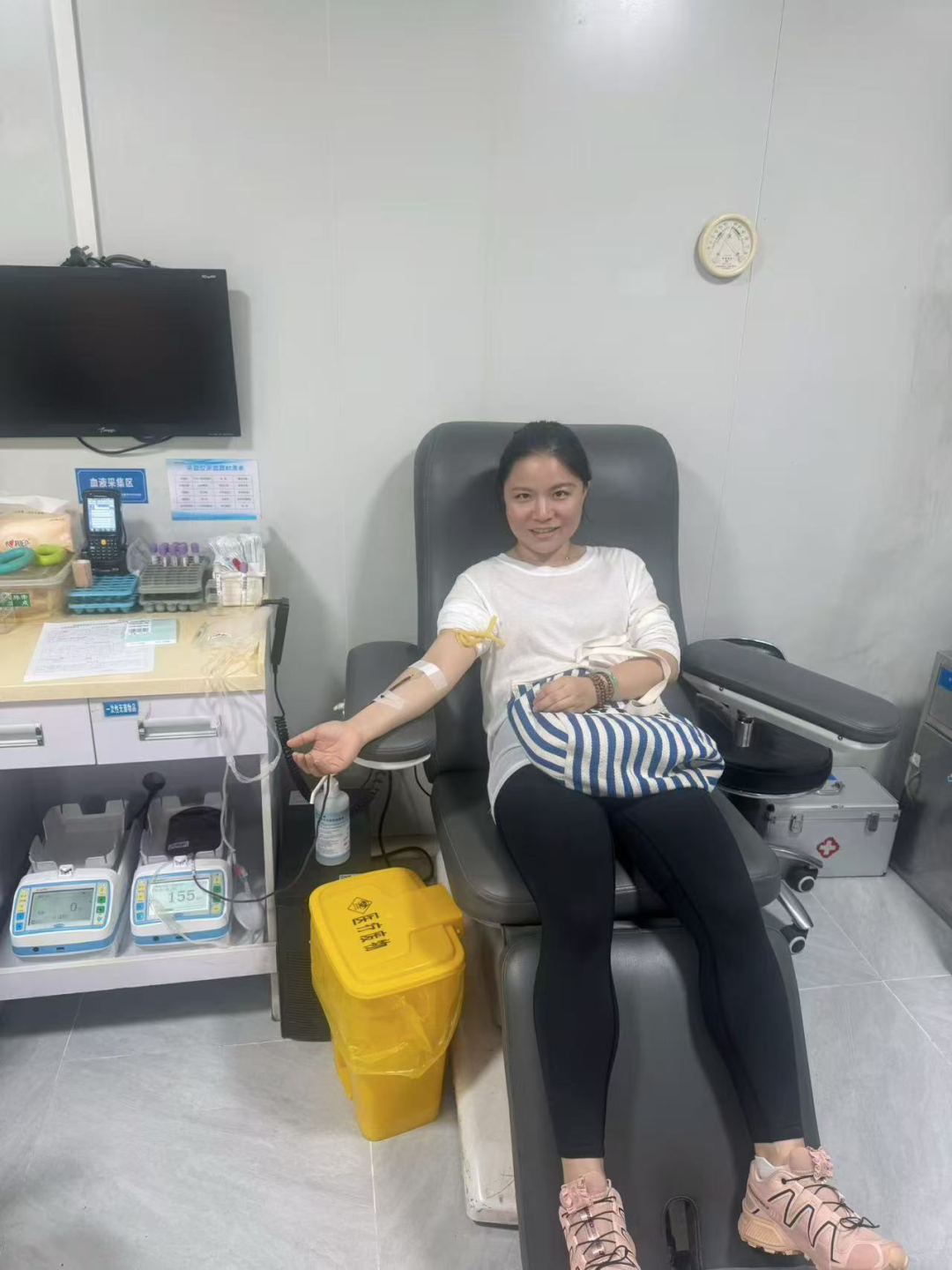 暖心！病房对话牵出善举，四医护士献血守护生命