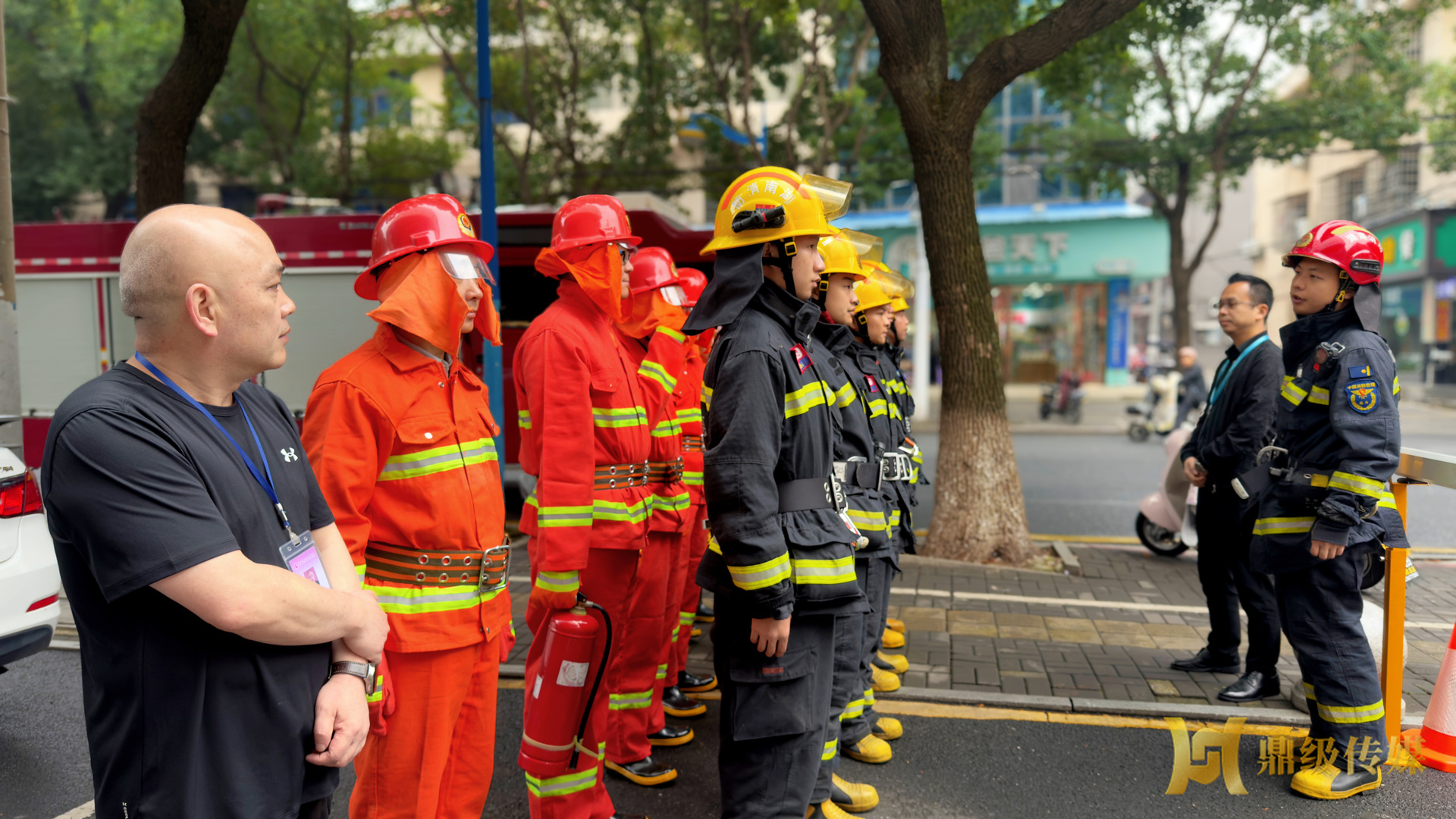 鼎城区妇幼保健院联合区消防大队举行消防应急演练
