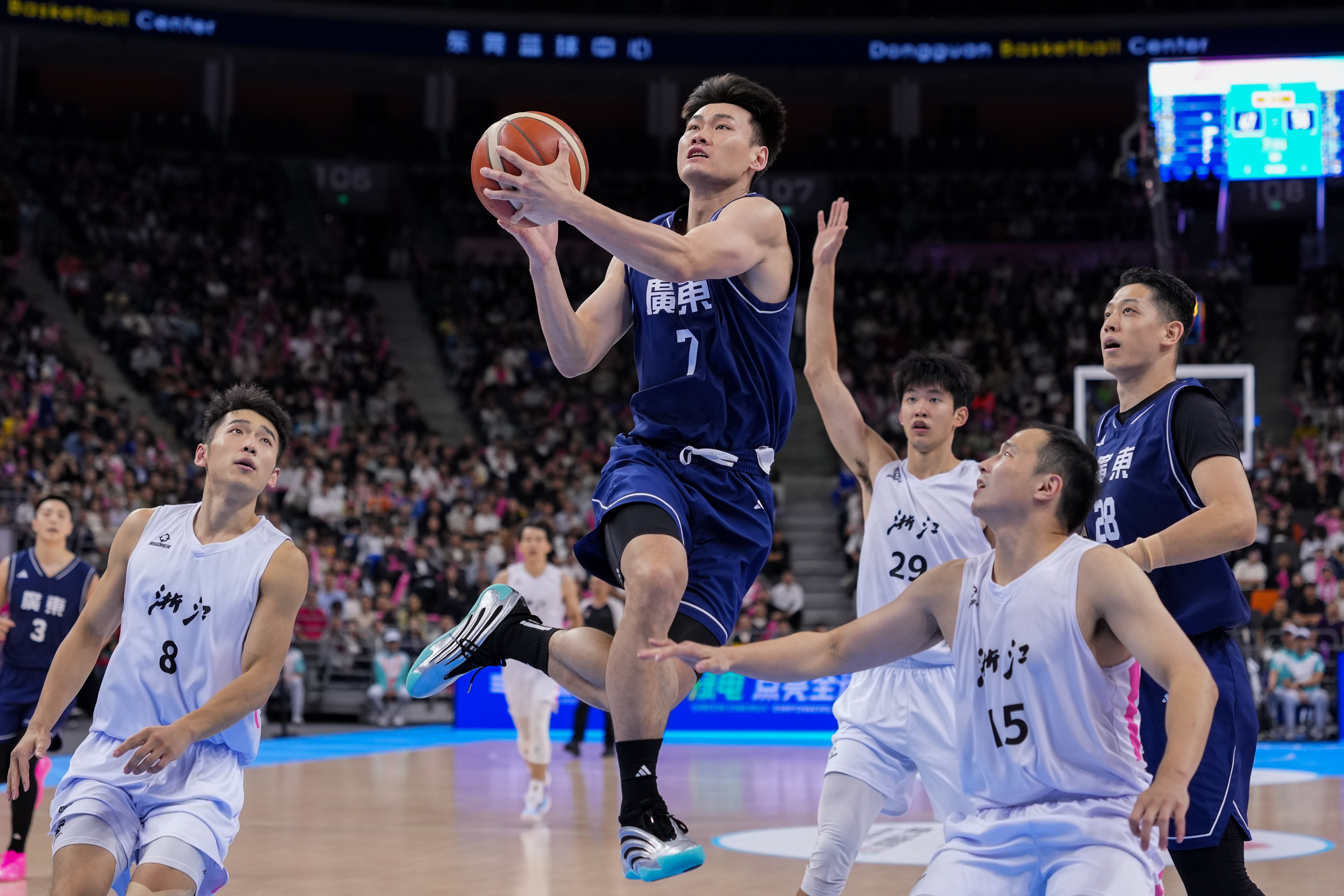 好评中国丨燃情全运赛场，聚力体育强国华章