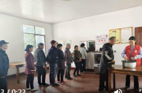 韩公渡镇牛皇庵村老年人助餐点正式启用