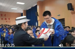 鼎城区交警大队：开展交通安全宣传活动