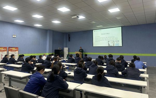 常德市第二人民医院进企业开展健康服务获盛赞