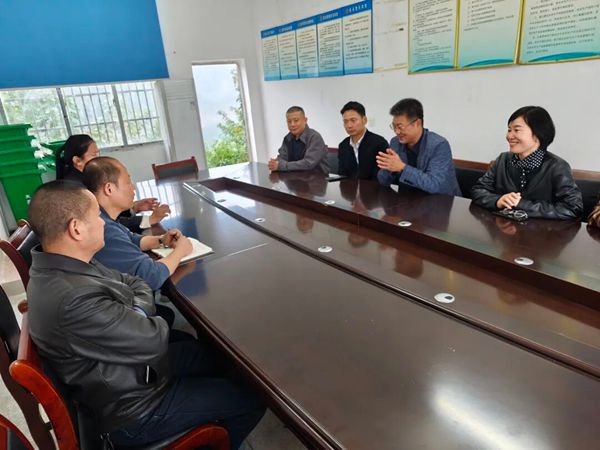 常德市第二人民医院赴茶源村调研：精准帮扶助振兴，心系群众解民忧