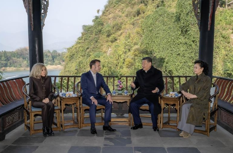 习言道｜在都江堰纵论天下，中法元首互动有深意