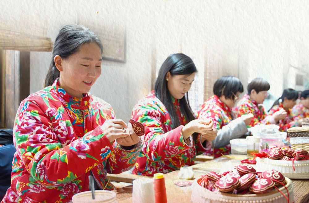 习近平总书记关切事｜幸福花开新农家