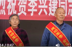 鼎城区人武部为荣立三等功军人家庭送喜报