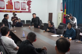 广东常德商会走访慰问鼎城家庭经济困难学生