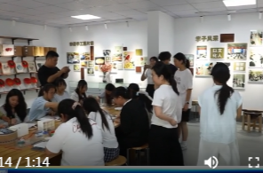 湖南应用技术学院为毕业生送上“常德非遗”礼包