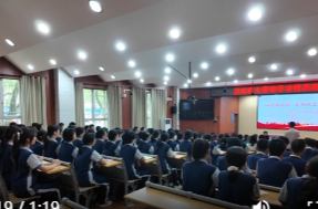 何朝辉走进鼎城一中讲授思政课