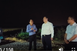 陈远夜间督导秸秆综合利用和禁限烧工作