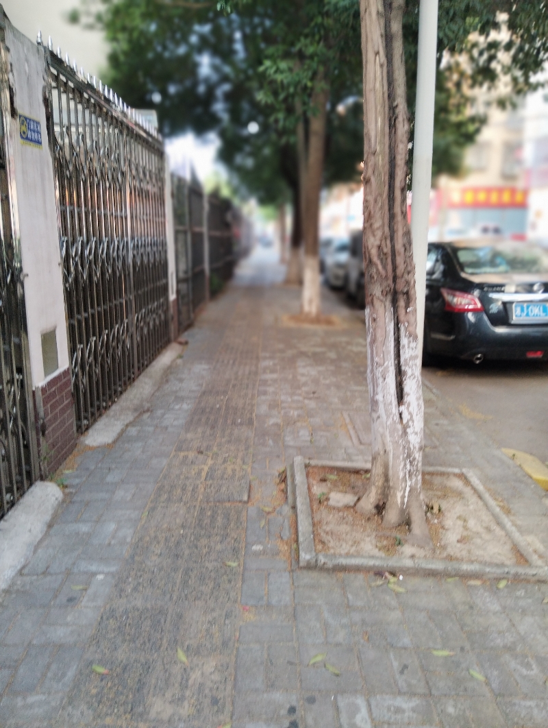 公共区域就不让进出吗