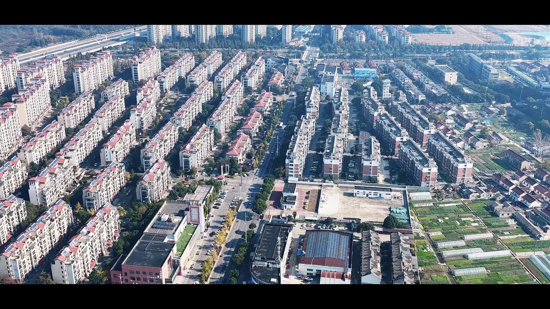 “小而美”理论学习传播微视频丨在人民中心坐标上守护群众的微笑