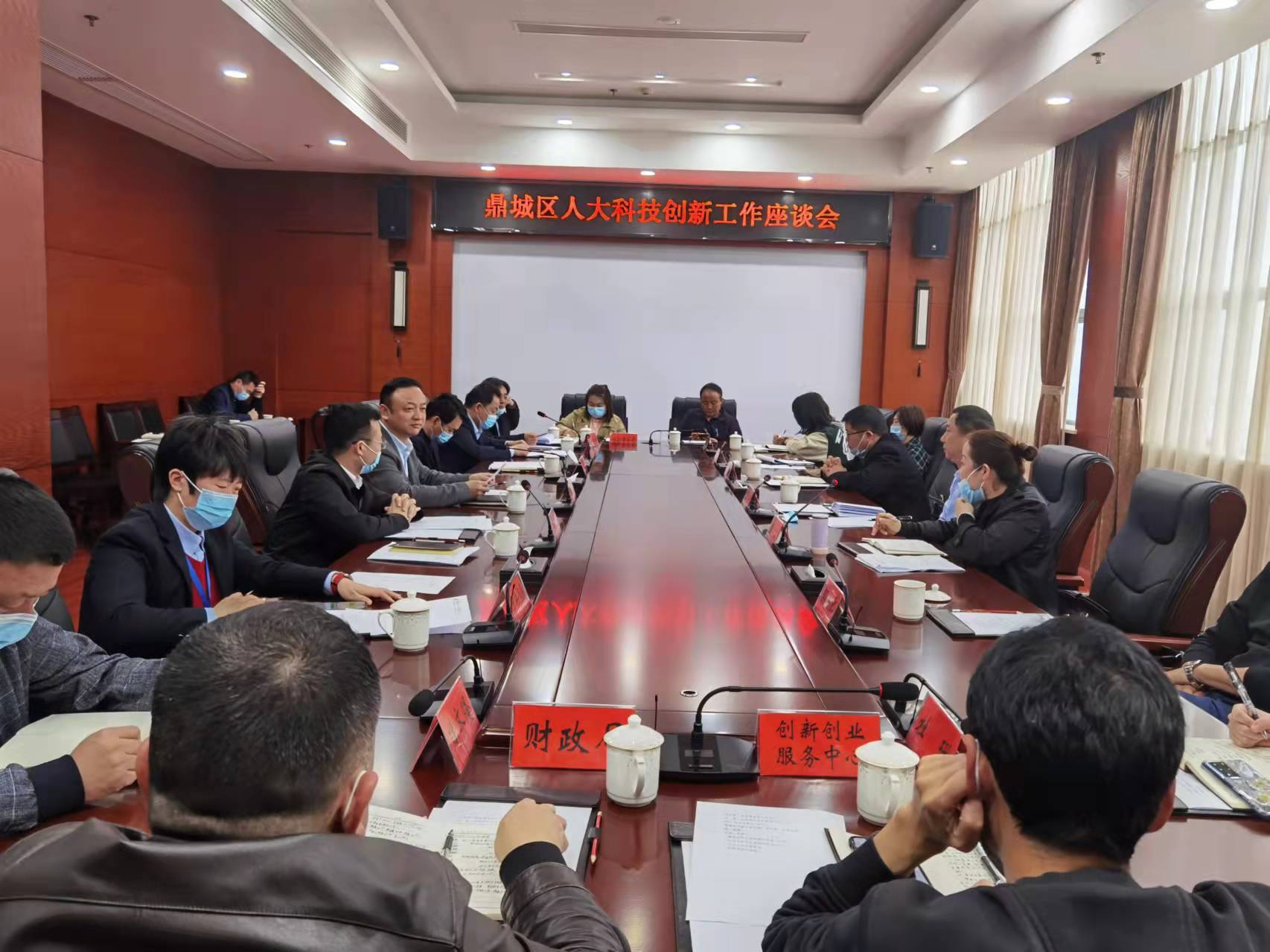 周伟建调研全区科技工作