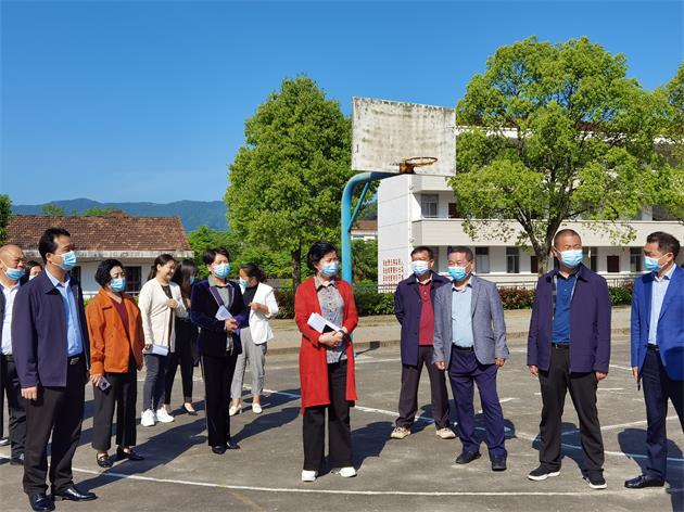余怀民来鼎城调研农村教育工作