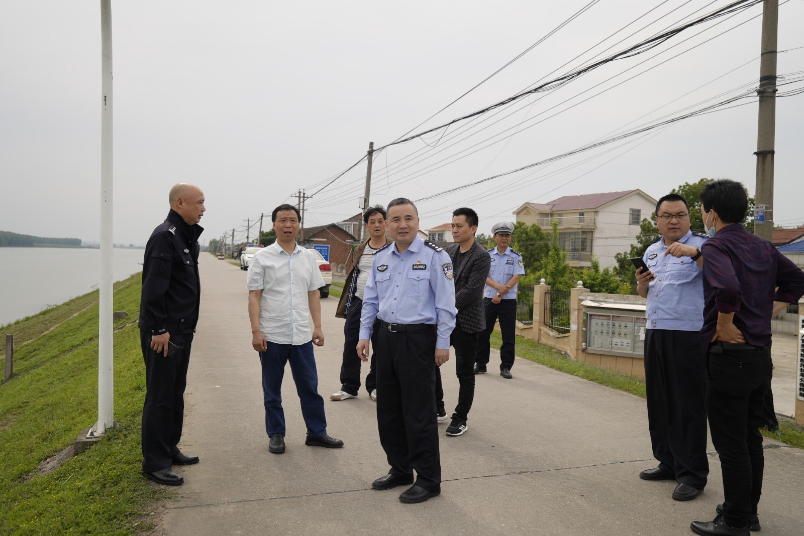 罗立杰督导道路交通问题顽瘴痼疾集中整治工作