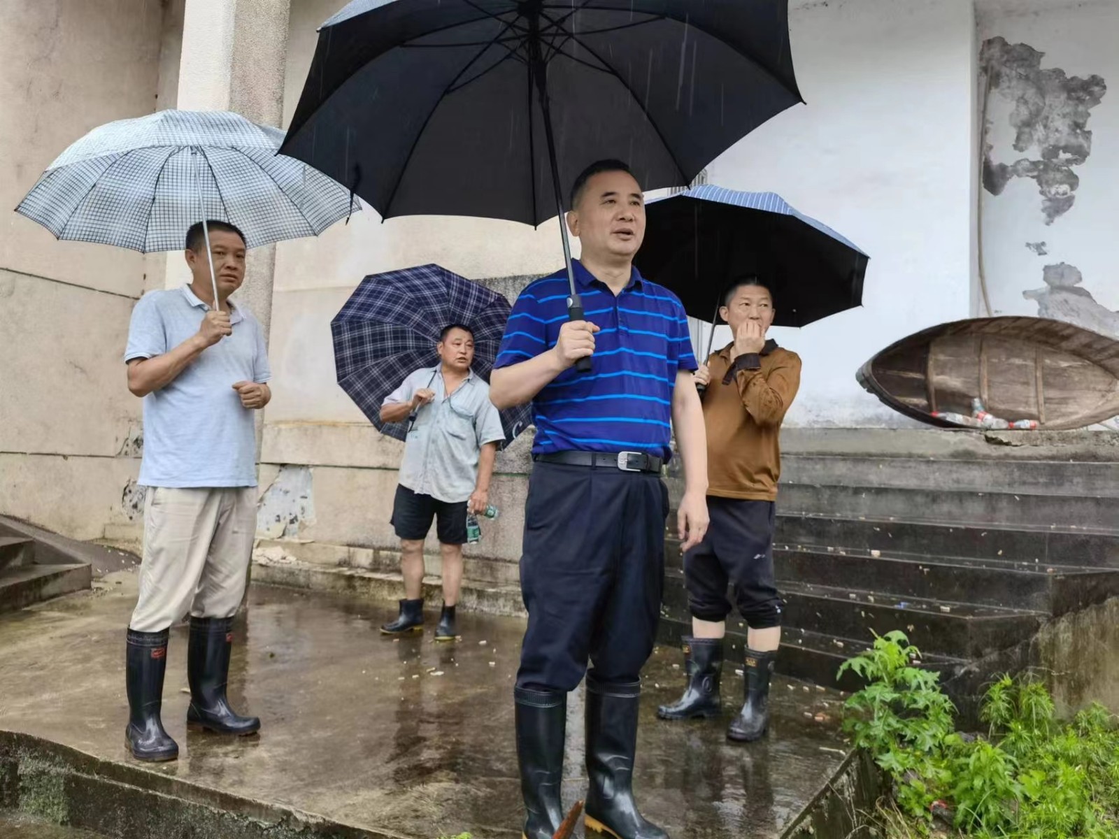 罗立杰到沧山水库检查指导防汛救灾工作