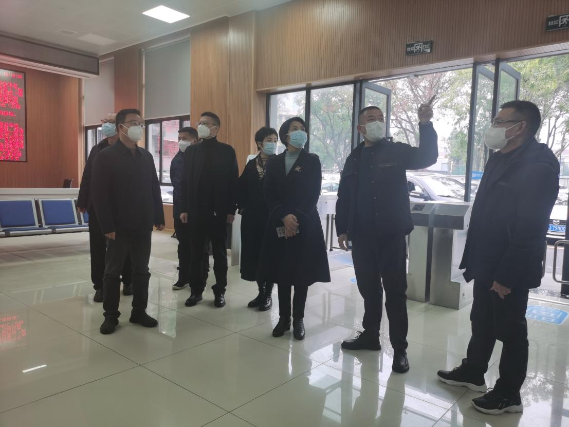 鼎城区人大常委会调研医保工作