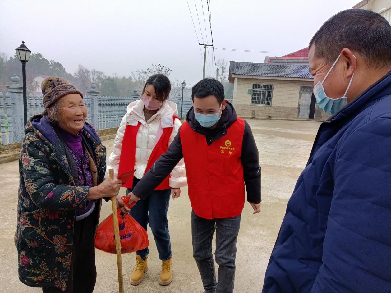 周家店镇：走访慰问五保户 真情关爱暖人心