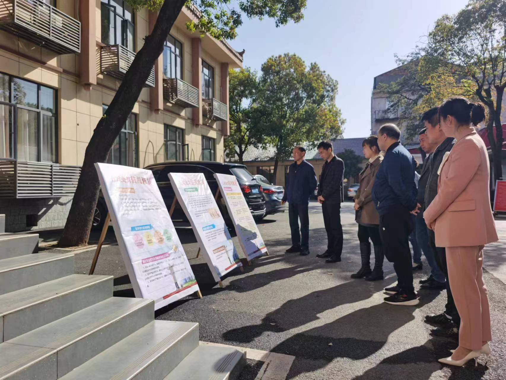 鼎城区发改局：积极开展信用修复专项行动月活动