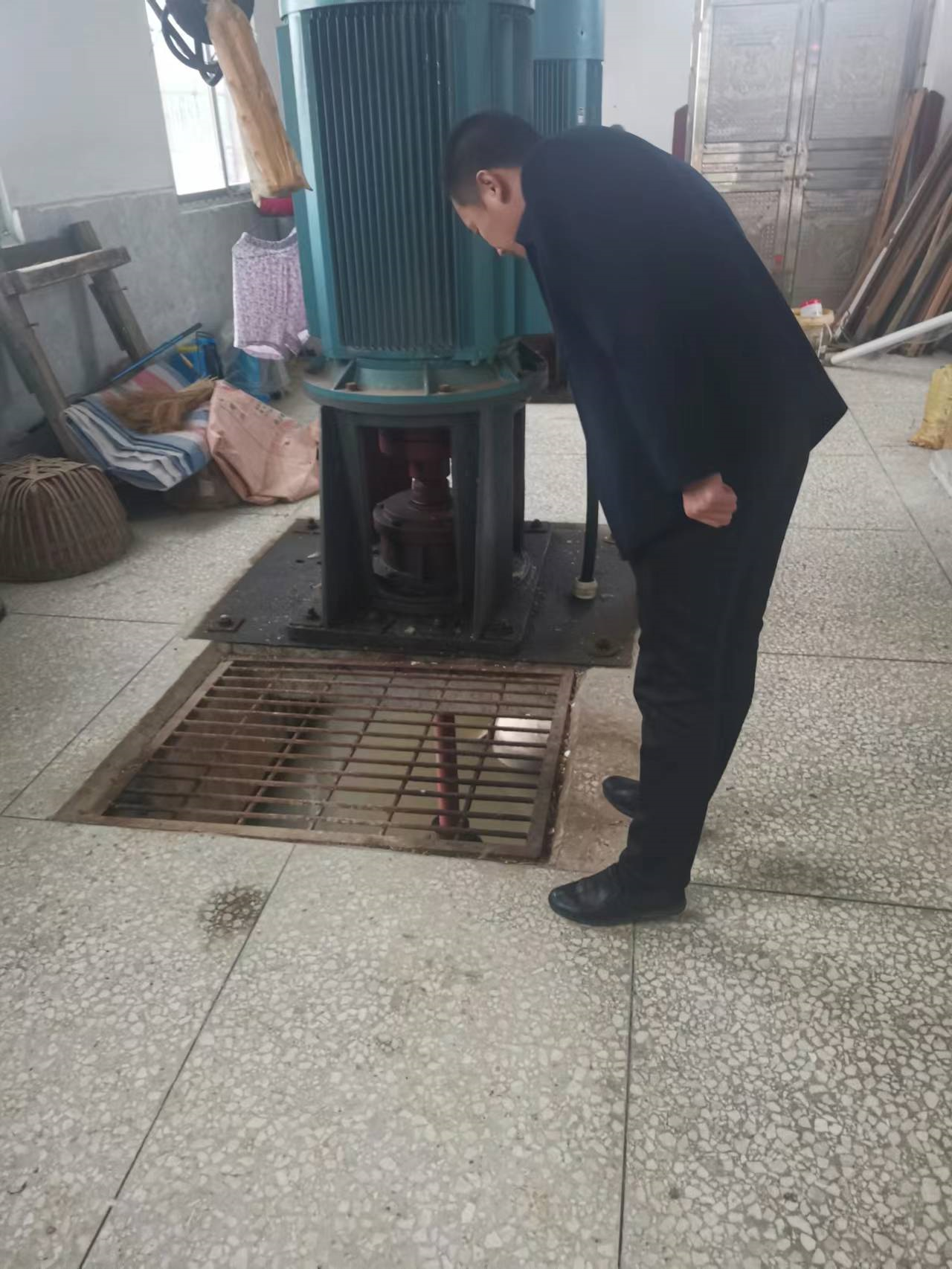 石公桥镇：汛前检查排隐患，为春耕安全生产护航