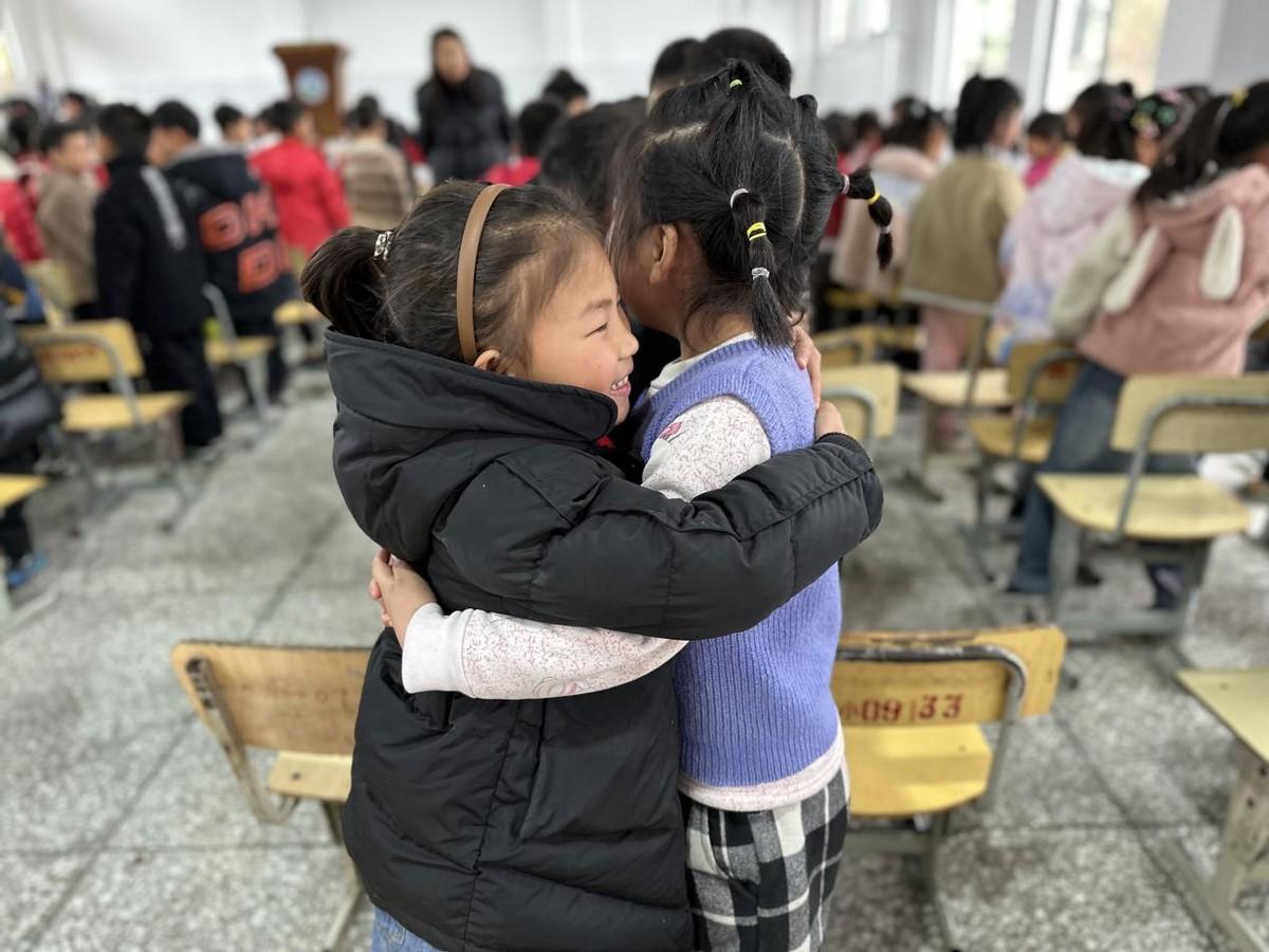 韩公渡镇断港头中学：弘扬礼仪之风 共筑文明校园