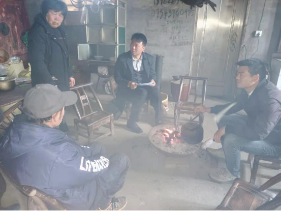石公桥镇：关爱精神病患者 走访慰问暖人心