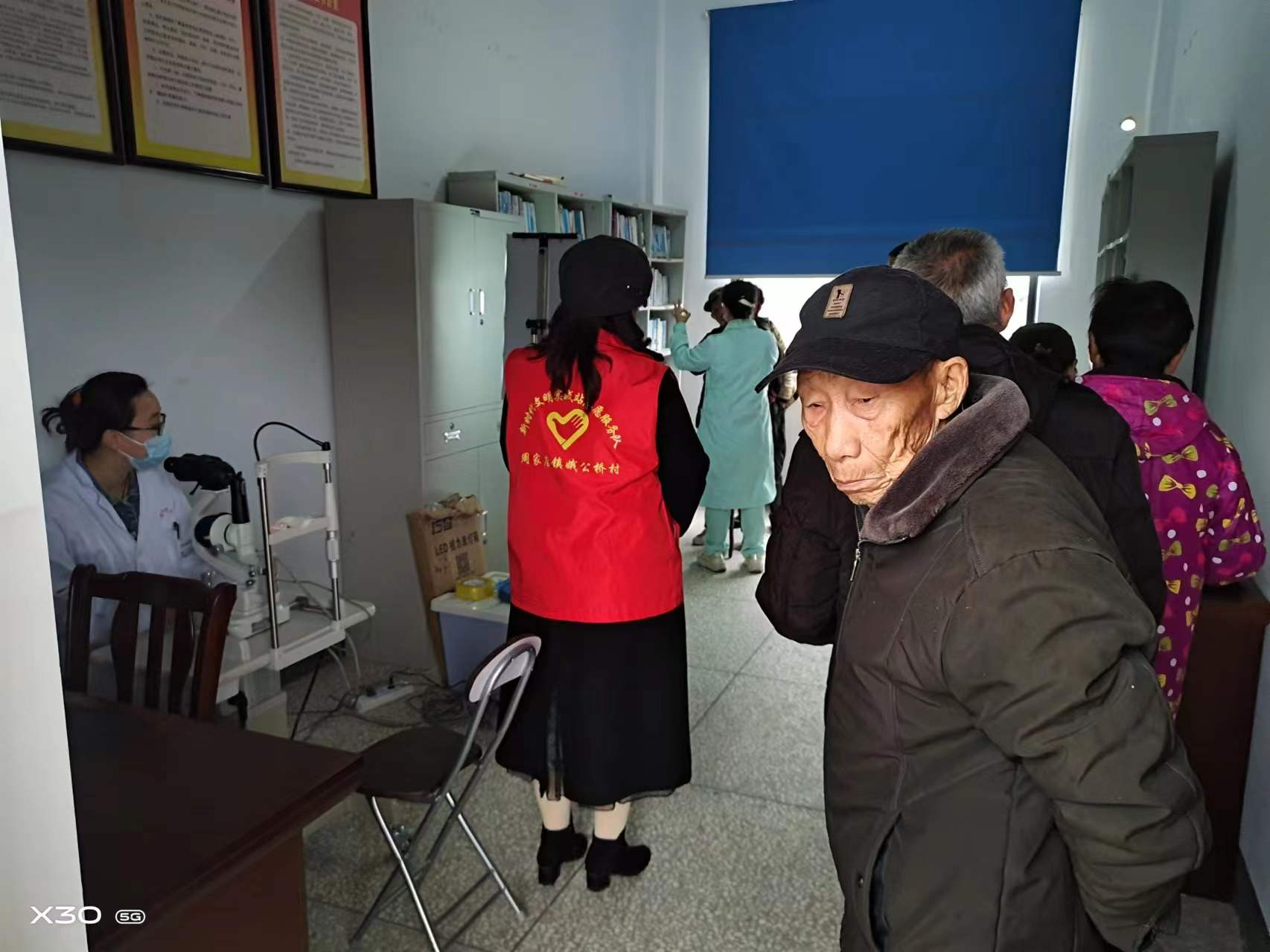 周家店镇：义诊服务在身边，健康活动暖人心