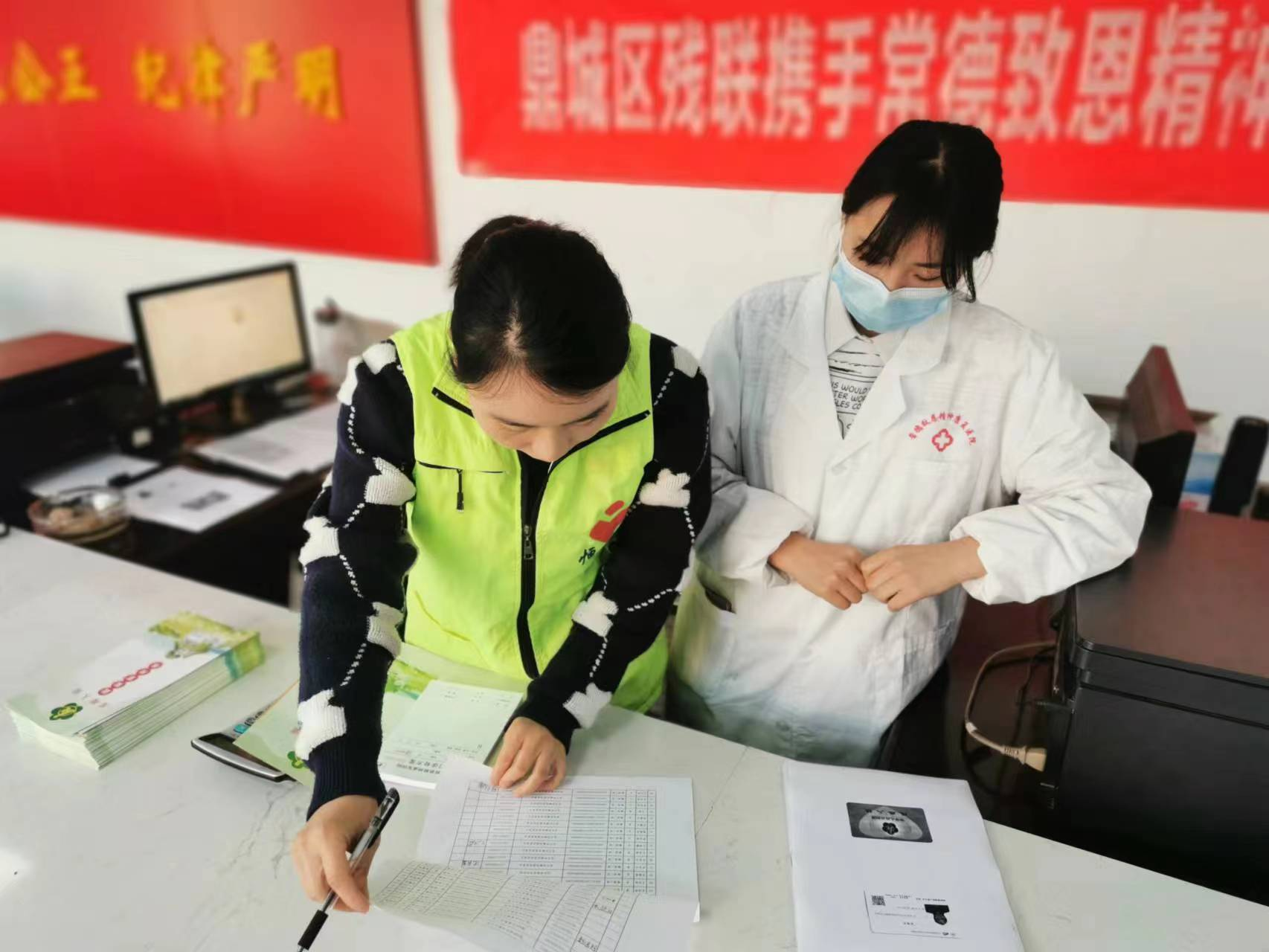 尧天坪镇社工站：乡村振兴同助力，爱心助残暖人心