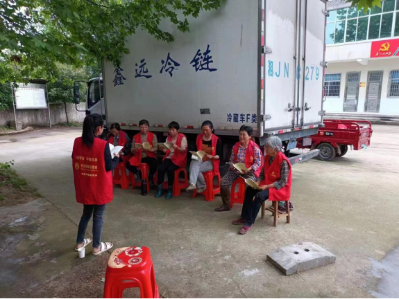 双桥坪镇：开展家庭文明宣讲活动 传承优良家教家风