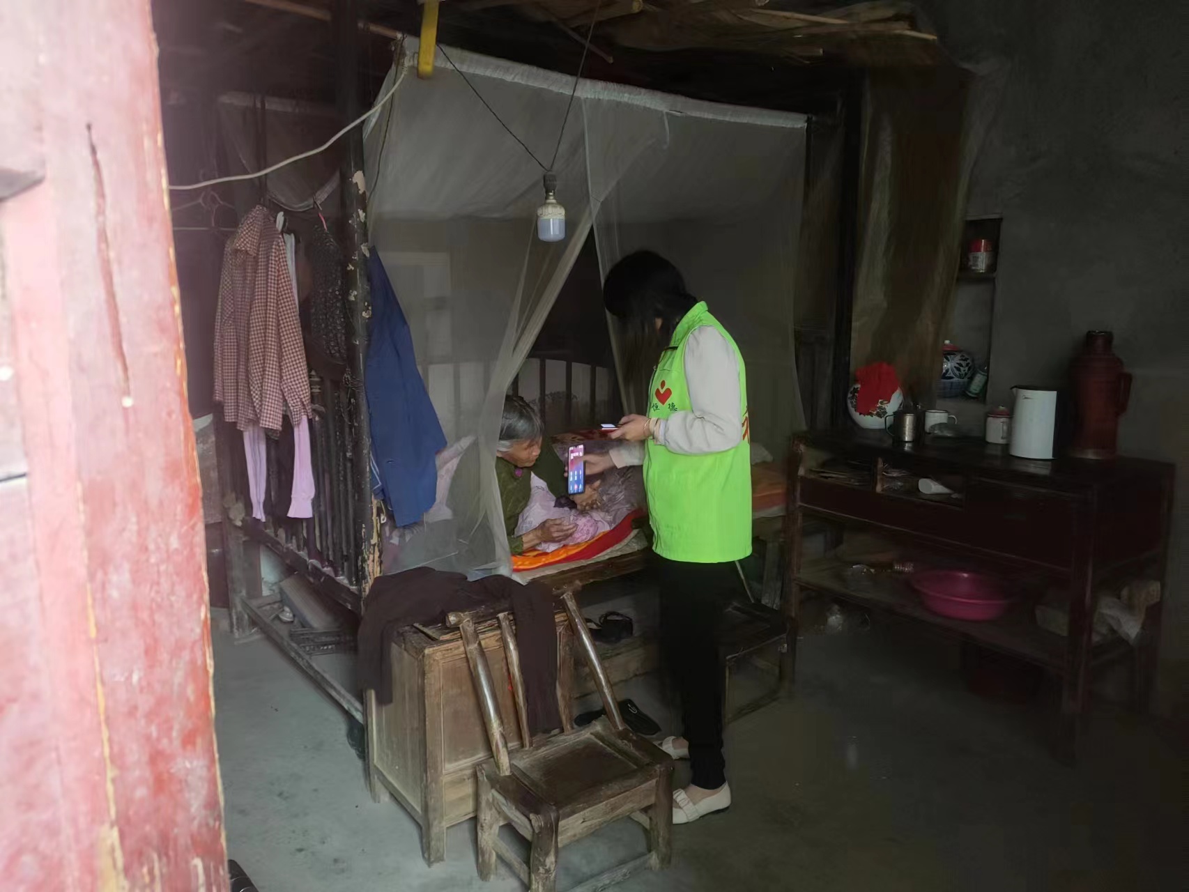 双桥坪镇：温情服务送上门 居家养老变“享老”
