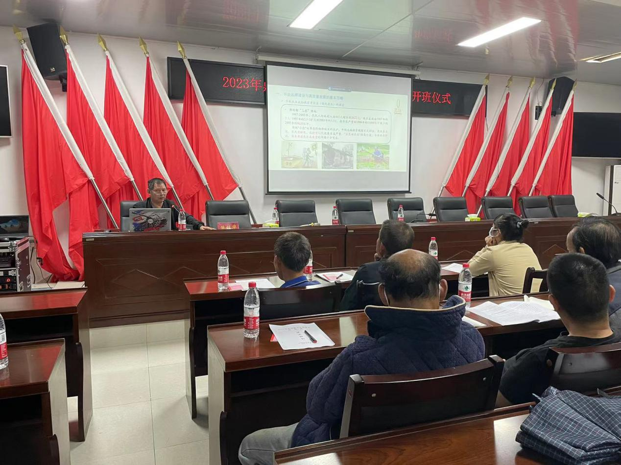 镇德桥镇：以实用技术培训 助力乡村振兴